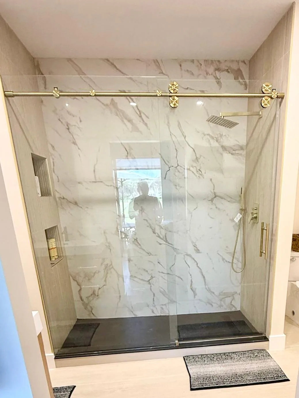 Porcelain tile flooring installation in a South Florida home by Primer Star Corp